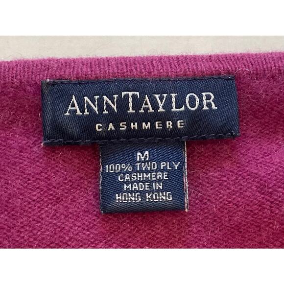 Ann Taylor Fuchsia / Purple V-Neck Long Sleeve Cashmere Sweater, M - Picture 5 of 9